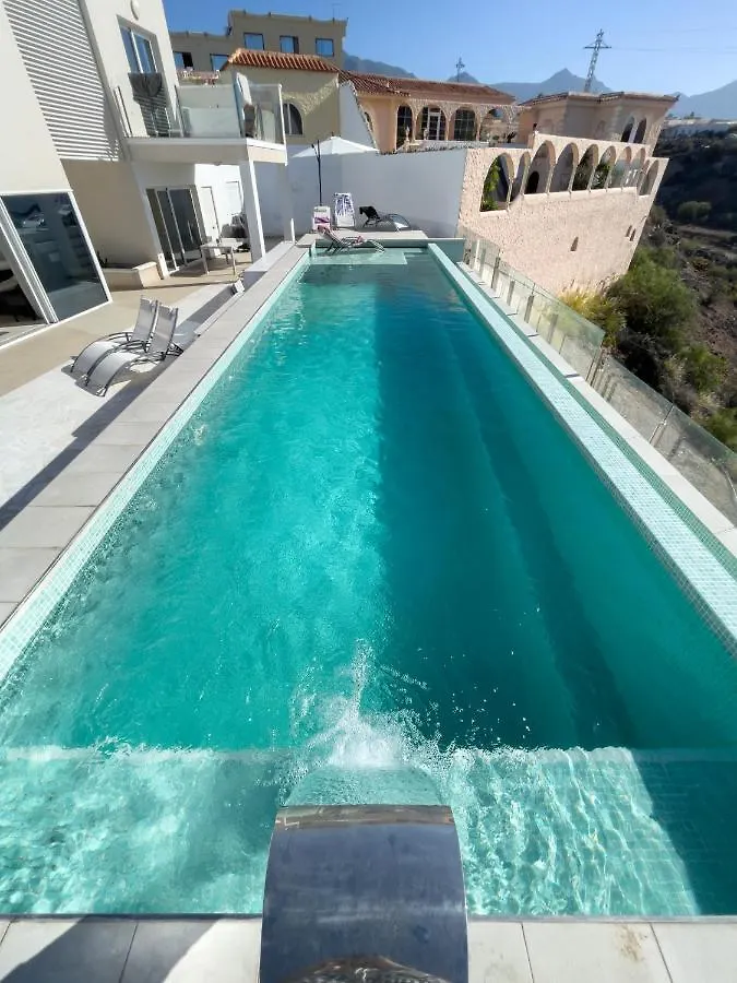 Villa Nirvana Playa Paraiso  Spagna