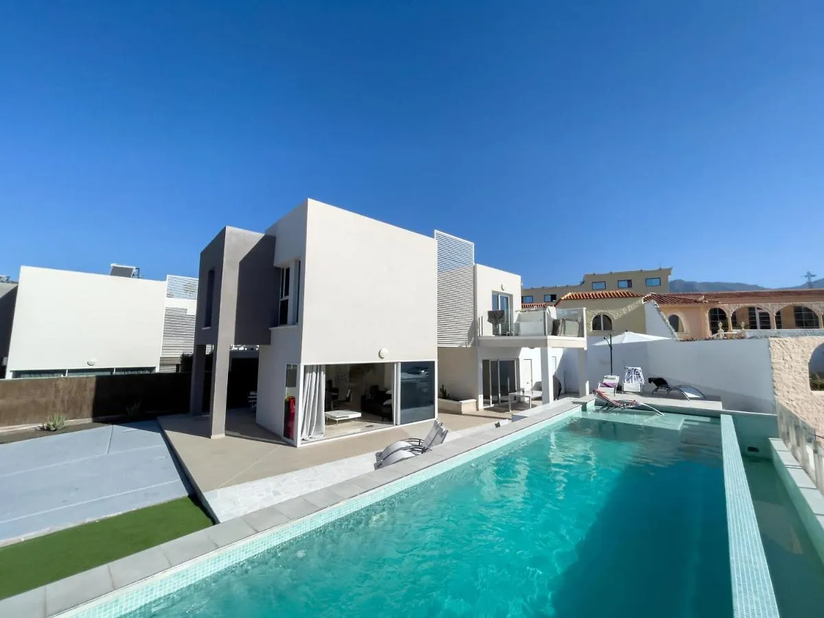 Villa Nirvana Playa Paraiso  Spagna